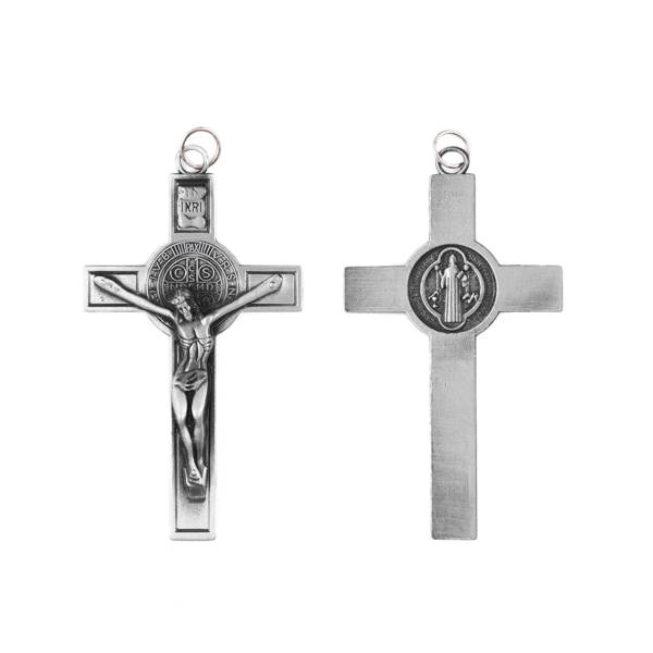 Krzyż Św. Benedykt metalowy satynowy 7 cm z zawieszką