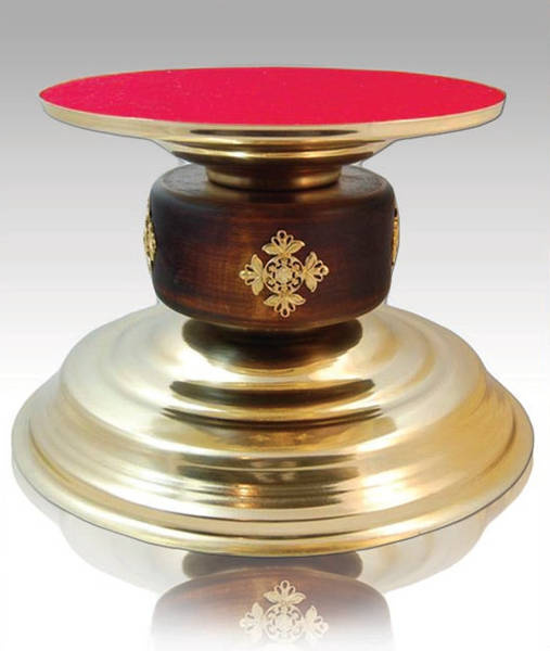 Tron do monstrancji z drewnianym korpusem o wysokości 17 cm