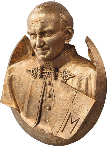 Medalion Ojca Św. Jana Pawła II (płaskorzeźba) - Figura (70x80 cm)