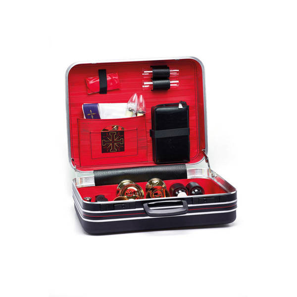 Walizka "skorpion" z wyposażeniem liturgicznym do celebracji Mszy Świętej
