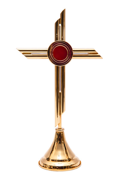 Relikwiarz mosiężny złocony w formie krzyża na jedną relikwię o wysokości 37 cm